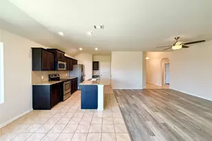 240 Crowfoot Dr, Fort Worth, TX 76131 - Photo 13