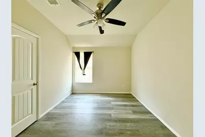 240 Crowfoot Drive, Fort Worth, TX 76131 - Photo 15