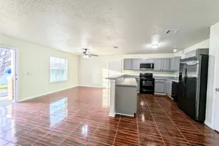 240 Crowfoot Dr, Fort Worth, TX 76131 - Photo 7