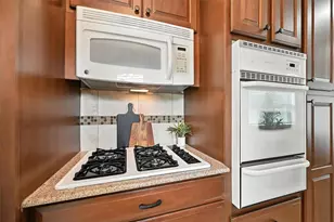 4921 Bonnell Ave, Fort Worth, TX 76107 - Photo 9