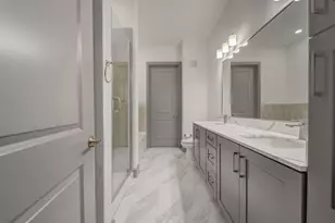 2700 Old Denton Rd, Carrollton, TX 75007 - Photo 13