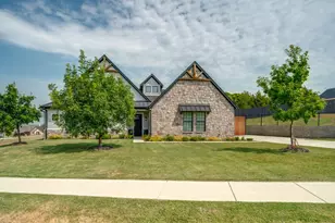 304 Cyndilu Ln, Decatur, TX 76234 - Photo 1