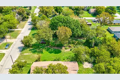 707 E 3rd Avenue, Corsicana, TX 75110 - Photo 17