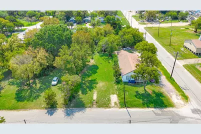 707 E 3rd Avenue, Corsicana, TX 75110 - Photo 11