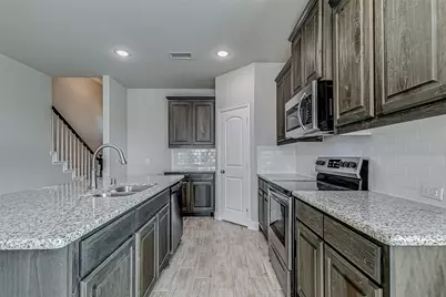 327 Sweetspire Drive, Royse City, TX 75189 - Photo 9