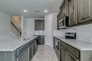 327 Sweetspire Dr, Royse City, TX 75189 - Photo 9