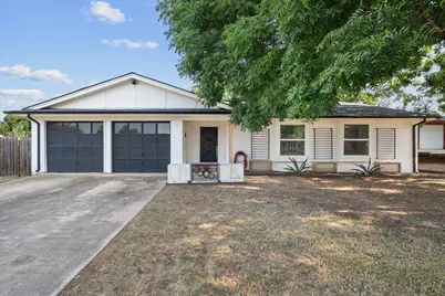 7605 Fox River Court, Fort Worth, TX 76120 - Photo 3