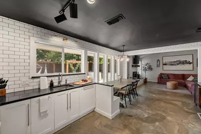 7605 Fox River Court, Fort Worth, TX 76120 - Photo 11