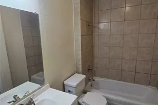 877 Lexington Dr, Lancaster, TX 75134 - Photo 5