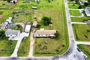 3300 Shady Creek Cir, Red Oak, TX 75154 - Photo 5