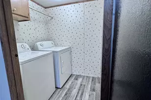 207 Wilson Rd, Valley View, TX 76272 - Photo 13