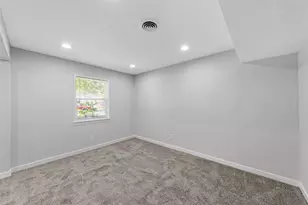 13215 Blossomheath Ln, Dallas, TX 75240 - Photo 11