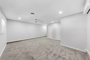 13215 Blossomheath Ln, Dallas, TX 75240 - Photo 19