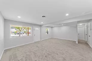 13215 Blossomheath Ln, Dallas, TX 75240 - Photo 5