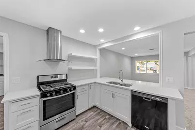 13215 Blossomheath Lane, Dallas, TX 75240 - Photo 15