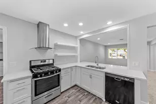 13215 Blossomheath Ln, Dallas, TX 75240 - Photo 15