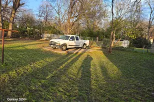 6327 Scyene Rd, Dallas, TX 75227 - Photo 17