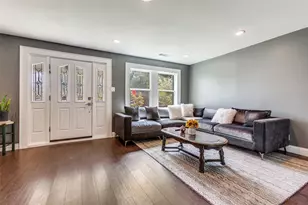 303 N Cottonwood Dr, Richardson, TX 75080 - Photo 3