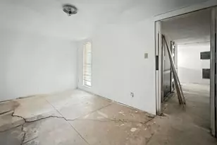 601 E Henry St, Hamilton, TX 76531 - Photo 39