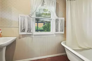 601 E Henry St, Hamilton, TX 76531 - Photo 27