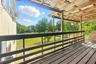 601 E Henry St, Hamilton, TX 76531 - Photo 13