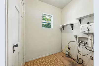 601 E Henry Street, Hamilton, TX 76531 - Photo 29