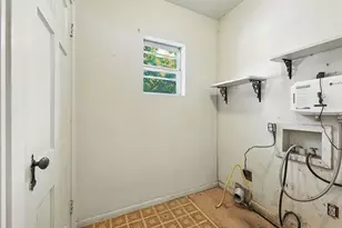 601 E Henry St, Hamilton, TX 76531 - Photo 29