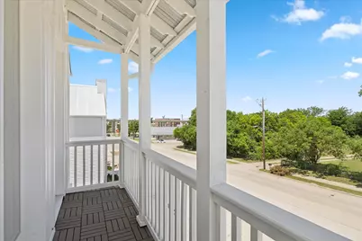 1362 E Crosby Road, Carrollton, TX 75006 - Photo 5