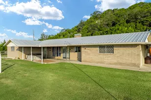 106 Bronstad St, Cranfills Gap, TX 76637 - Photo 9