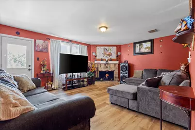 1034 Hollow Oak Road, Lancaster, TX 75134 - Photo 9