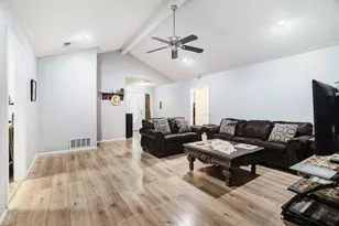 2705 Briarwood Dr, Paris, TX 75460 - Photo 3