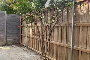 2703 Kimsey Dr, Dallas, TX 75235 - Photo 27