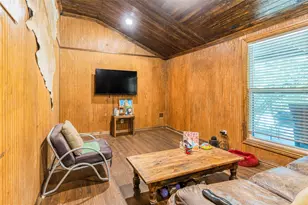 548 Elston Dr, Dallas, TX 75232 - Photo 7