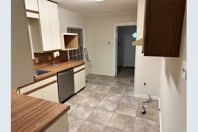 1824 Binkley Street, Sherman, TX 75092 - Photo 9