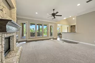 4405 Garden Dr, Arlington, TX 76001 - Photo 9