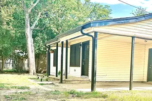 806 E Beth St, Whitney, TX 76692 - Photo 3