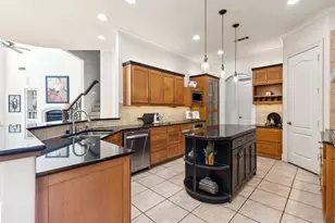 1108 Waterfall Dr, McKinney, TX 75072 - Photo 11