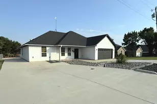 2813 Catfish Ct, Granbury, TX 76048 - Photo 1