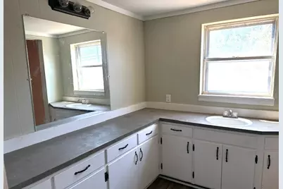 900 James Street, Sweetwater, TX 79556 - Photo 17