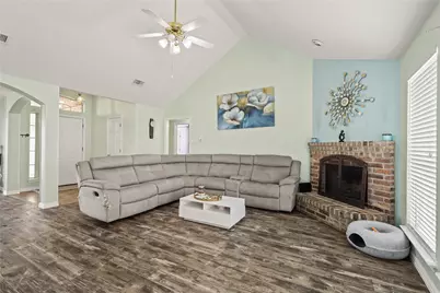 3206 Creekside Drive, Sachse, TX 75048 - Photo 5