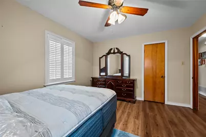 117 S Bermuda Street, Lacy Lakeview, TX 76705 - Photo 17