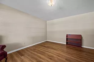 117 S Bermuda St, Lacy Lakeview, TX 76705 - Photo 11