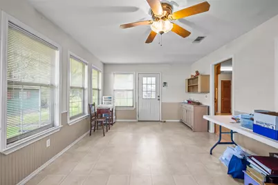 117 S Bermuda Street, Lacy Lakeview, TX 76705 - Photo 5