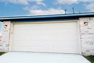 1412 Mason St, Bowie, TX 76230 - Photo 39