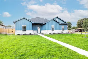 1412 Mason St, Bowie, TX 76230 - Photo 19