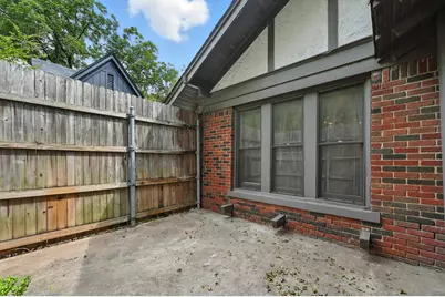 1042 N Clinton Avenue, Dallas, TX 75208 - Photo 33