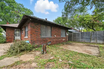 1042 N Clinton Avenue, Dallas, TX 75208 - Photo 39