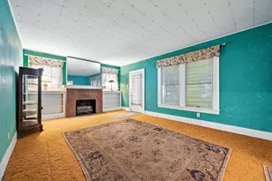 1042 N Clinton Ave, Dallas, TX 75208 - Photo 9