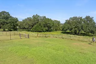 190 County Rd 2100, Meridian, TX 76665 - Photo 25