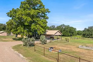 190 County Rd 2100, Meridian, TX 76665 - Photo 23